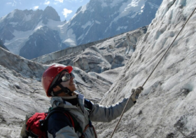 Ice Climbing Olahraga Ekstrem & Panduan Lengkap Untuk Pemula